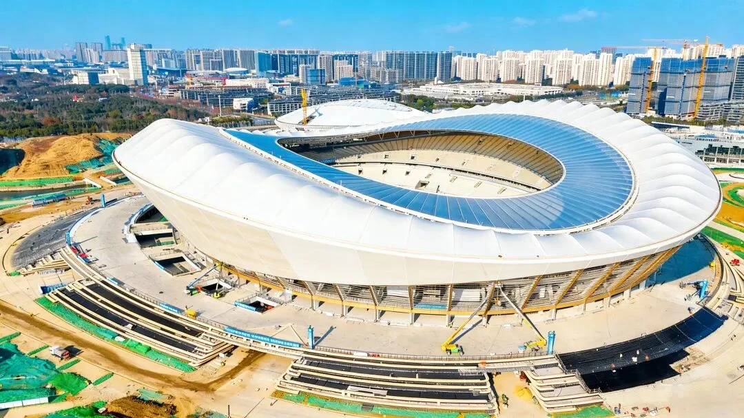 Wuxi Olympic Sports Center open-air plaza supported by Homedin Series B adjustable pedestals